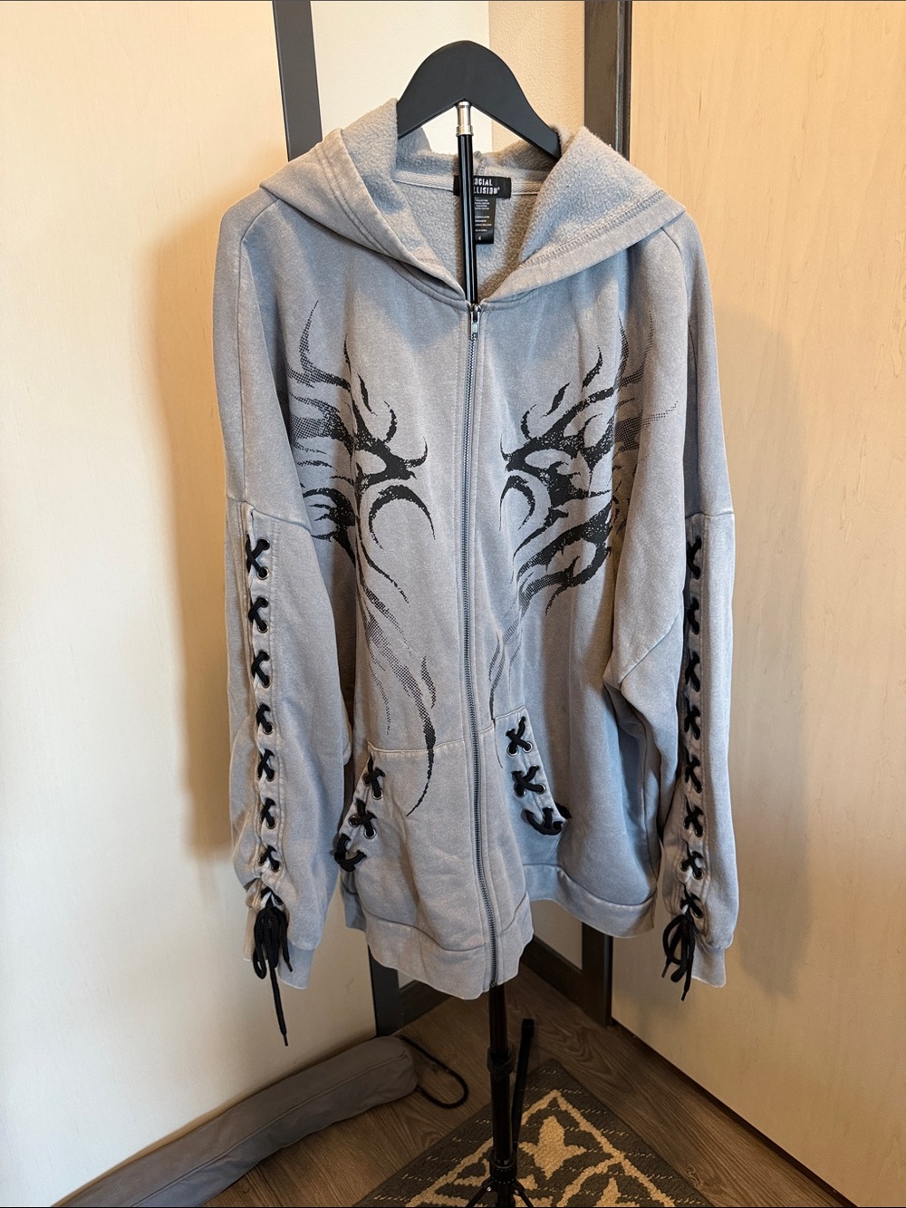 Hot Topic Gray & Black Cyber Tribal Lace-Up Zip Hoodie